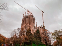 La Sagrada Familia alcanza el cielo y hace historia